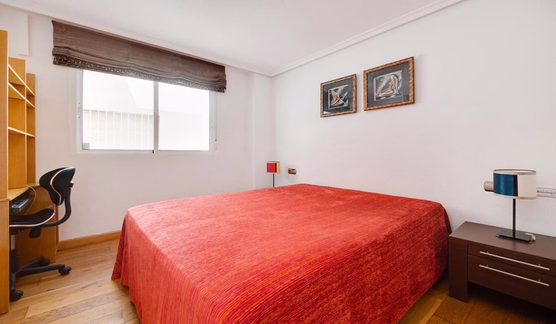 Ref: WM20919 — TORREVIEJA – 3 Bedrooms Town-centre Penthouse with Lift Access, Parking space and Storage. | White Villas in Spain Ref: WM20919 -- TORREVIEJA - 3 Bedrooms Town-centre Penthouse with Lift Access, Parking space and Storage. - Image 15