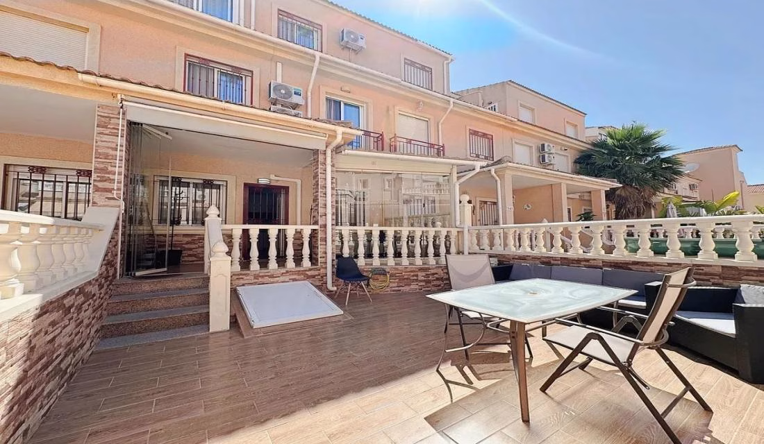 Ref: WTi3121 — PLAYA FLAMENCA – 3 Bedrooms TownHouse with comm. Pool, Glazed-in Terrace and Parking. | White Villas in Spain Ref: WTi3121 -- PLAYA FLAMENCA - 3 Bedrooms TownHouse with comm. Pool, Glazed-in Terrace and Parking. - Image 15