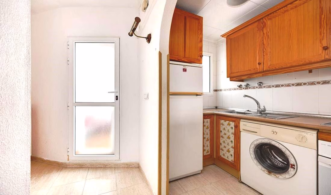 Ref: WM23244 — TORREVIEJA – 2 Bedrooms Ground-Floor Apartment with comm. Pool and Recreational area. | White Villas in Spain WhiteVillasInSpain15 2