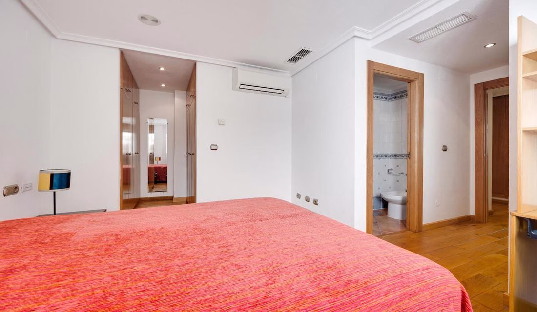 Ref: WM20919 — TORREVIEJA – 3 Bedrooms Town-centre Penthouse with Lift Access, Parking space and Storage. | White Villas in Spain Ref: WM20919 -- TORREVIEJA - 3 Bedrooms Town-centre Penthouse with Lift Access, Parking space and Storage. - Image 17