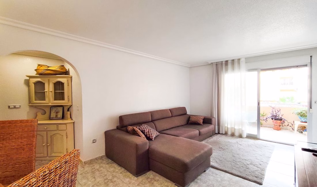 Ref: WK2425 — GUARDAMAR del SEGURA – 2 Bedrooms Apartment on 2nd Floor with Lift access and Terrace, 150m to the Beach. | White Villas in Spain WhiteVillasInSpain16 3