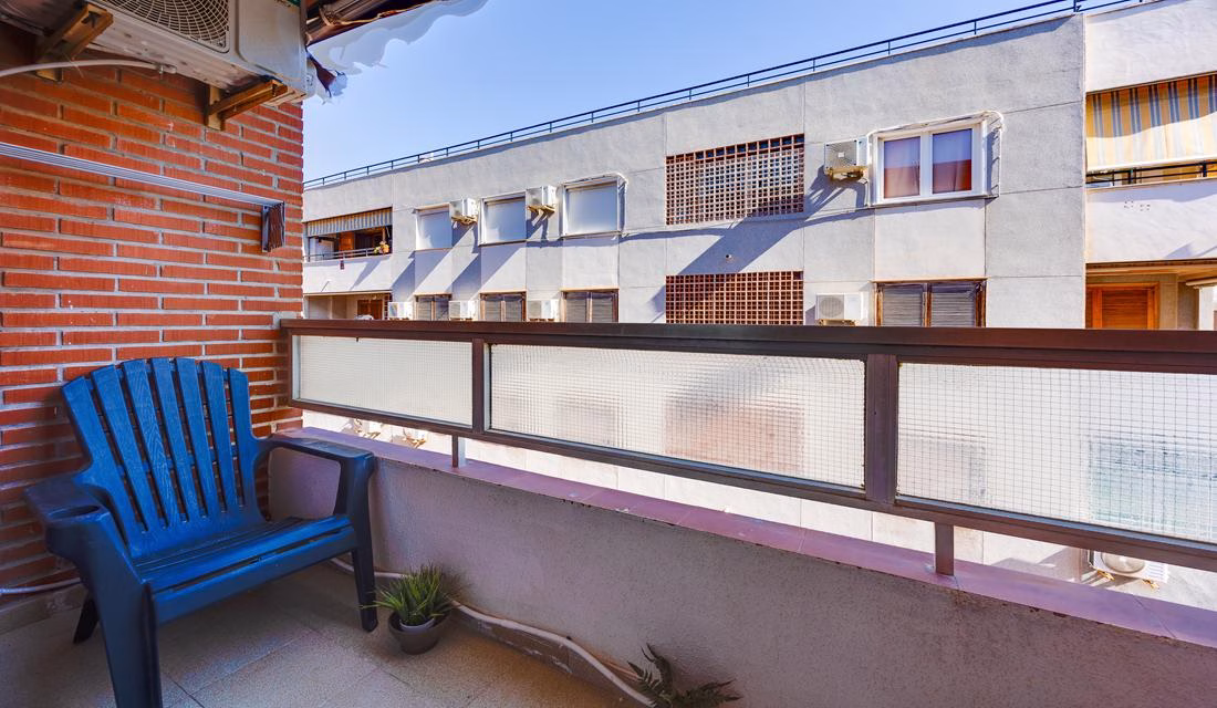 Ref: WS5443 — TORREVIEJA (Acequion Beach) – 2 Bedrooms Apartment on 4th Floor with Lift Access and Sea Views, 50m to the Beach | White Villas in Spain Ref: WS5443 -- TORREVIEJA (Acequion Beach) - 2 Bedrooms Apartment on 4th Floor with Lift Access and Sea Views, 50m to the Beach - Image 18