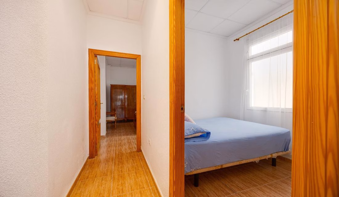 Ref: WM21043 — TORREVIEJA – 3 Bedrooms Ground Floor Apartment, 75m to the Beach | White Villas in Spain Ref: WM21043 -- TORREVIEJA - 3 Bedrooms Ground Floor Apartment, 75m to the Beach - Image 18