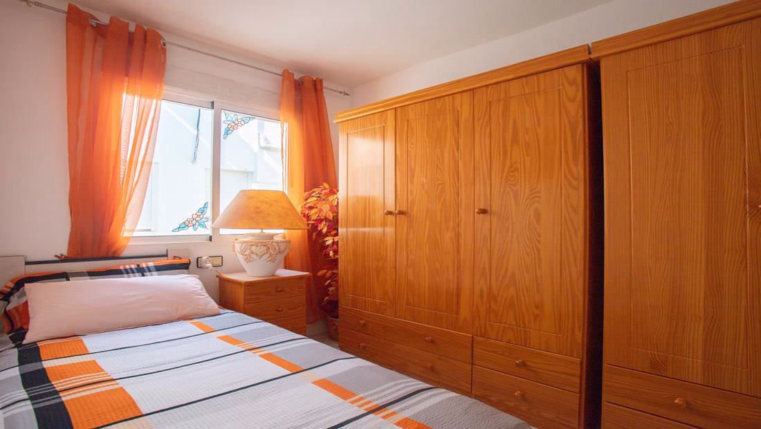 Ref: WL1156 — LA FLORIDA (Orihuela Costa) – 3 Bedrooms Top-Floor Apartment with comm. Pool, Terrace and Solarium. | White Villas in Spain WhiteVillasInSpain18 10