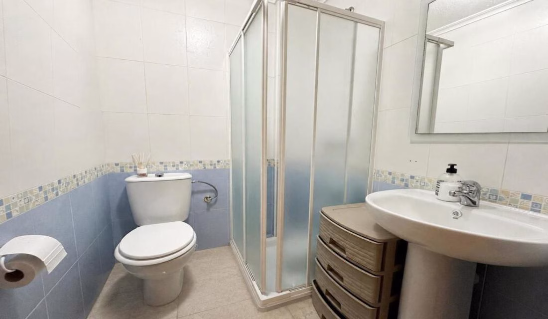 Ref: WIH3043 — LOS ALTOS (Orihuela Costa) – 2 Bedrooms Ground-Floor Apartment with comm. Pool, Terrace and Parking | White Villas in Spain Ref: WIH3043 -- LOS ALTOS (Orihuela Costa) - 2 Bedrooms Ground-Floor Apartment with comm. Pool, Terrace and Parking - Image 19