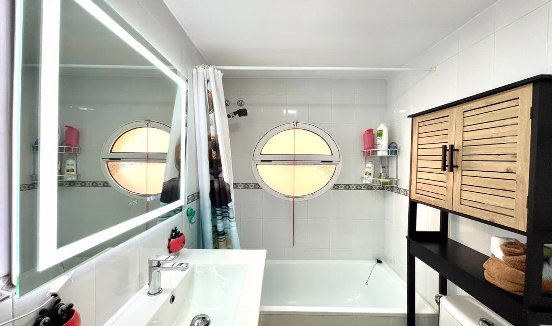 Ref: WSL1615 — LA SIESTA (Torrevieja) – 3 Bedrooms Apartment on 3rd Floor with comm. Pool, Terrace and Off-Road Parking | White Villas in Spain WhiteVillasInSpain22 4