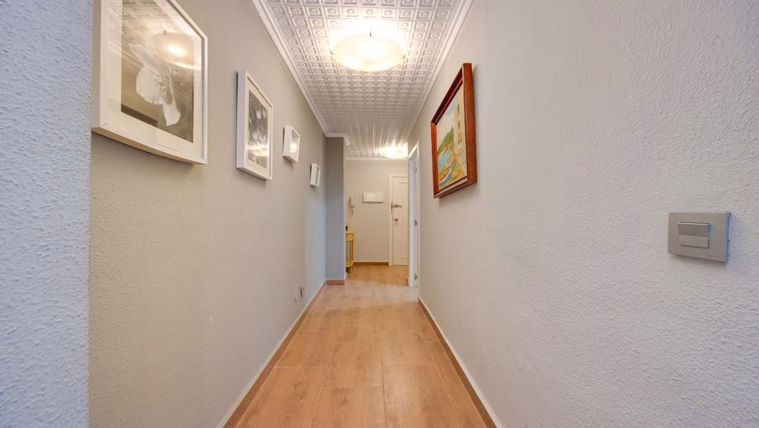 Ref: WM20637 — TORREVIEJA (Acequion BeachFront) – 2 Bedrooms Renovated Ground-Floor Beach Apartment with Sea views Terrace. | White Villas in Spain WhiteVillasInSpain22 8