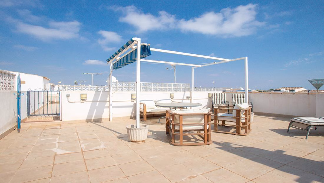 Ref: WL1156 — LA FLORIDA (Orihuela Costa) – 3 Bedrooms Top-Floor Apartment with comm. Pool, Terrace and Solarium. | White Villas in Spain WhiteVillasInSpain22 9
