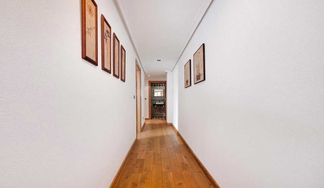 Ref: WM20919 — TORREVIEJA – 3 Bedrooms Town-centre Penthouse with Lift Access, Parking space and Storage. | White Villas in Spain Ref: WM20919 -- TORREVIEJA - 3 Bedrooms Town-centre Penthouse with Lift Access, Parking space and Storage. - Image 24