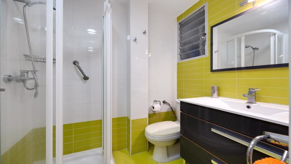 Ref: WM20637 — TORREVIEJA (Acequion BeachFront) – 2 Bedrooms Renovated Ground-Floor Beach Apartment with Sea views Terrace. | White Villas in Spain WhiteVillasInSpain23 6