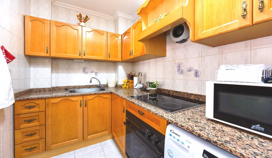 Ref: WS5444 — TORREVIEJA (El Cura Beach) – 1 Bedroom Apartment on 3rd Floor with comm. Pool and Lift Access, 500m to the Beach. | White Villas in Spain Ref: WS5444 -- TORREVIEJA (El Cura Beach) - 1 Bedroom Apartment on 3rd Floor with comm. Pool and Lift Access, 500m to the Beach. - Image 26
