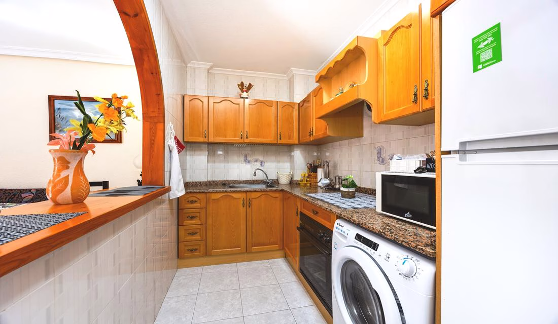 Ref: WS5444 — TORREVIEJA (El Cura Beach) – 1 Bedroom Apartment on 3rd Floor with comm. Pool and Lift Access, 500m to the Beach. | White Villas in Spain Ref: WS5444 -- TORREVIEJA (El Cura Beach) - 1 Bedroom Apartment on 3rd Floor with comm. Pool and Lift Access, 500m to the Beach. - Image 27