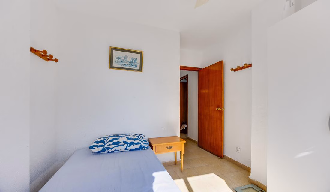 Ref: WS5443 — TORREVIEJA (Acequion Beach) – 2 Bedrooms Apartment on 4th Floor with Lift Access and Sea Views, 50m to the Beach | White Villas in Spain Ref: WS5443 -- TORREVIEJA (Acequion Beach) - 2 Bedrooms Apartment on 4th Floor with Lift Access and Sea Views, 50m to the Beach - Image 28