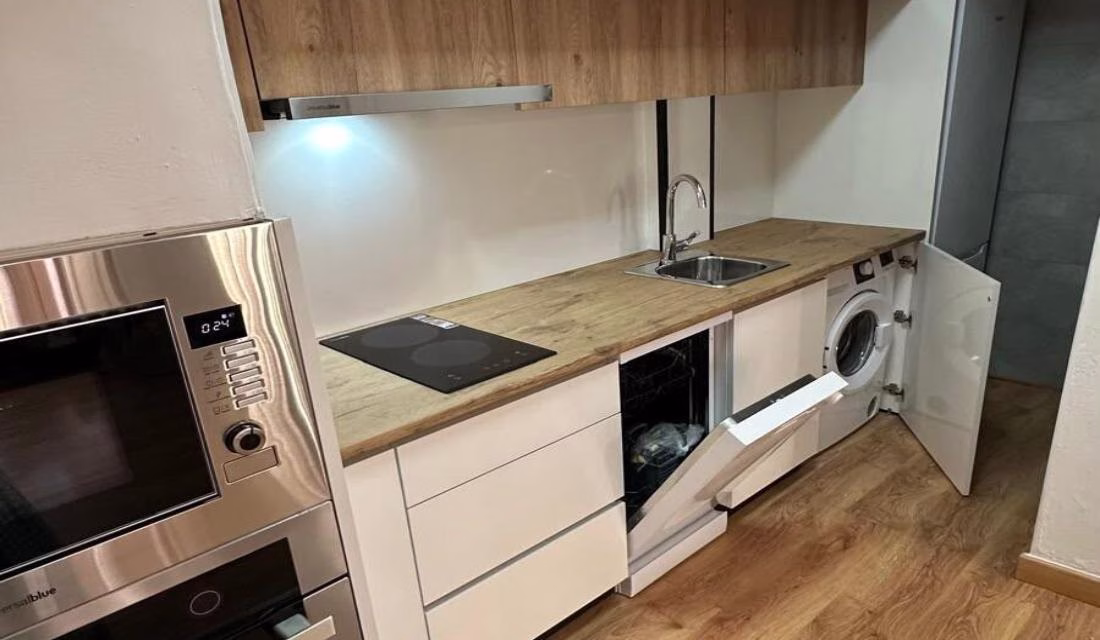 Ref: WTi3121 — PLAYA FLAMENCA – 3 Bedrooms TownHouse with comm. Pool, Glazed-in Terrace and Parking. | White Villas in Spain Ref: WTi3121 -- PLAYA FLAMENCA - 3 Bedrooms TownHouse with comm. Pool, Glazed-in Terrace and Parking. - Image 29