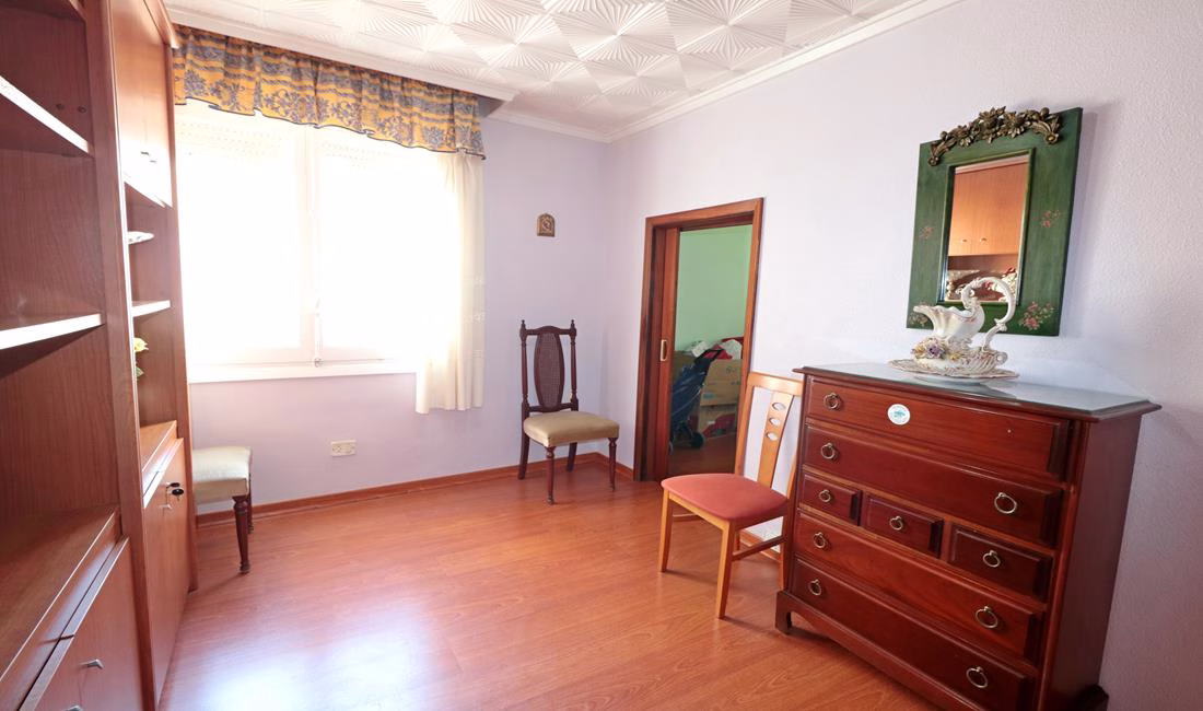 Ref: WPR1921 — TORREVIEJA (Harbour side) – 3 Bedrooms Apartment on 4th Floor with Lift Access and Terrace, 150m from the Harbour | White Villas in Spain WhiteVillasInSpain28 2