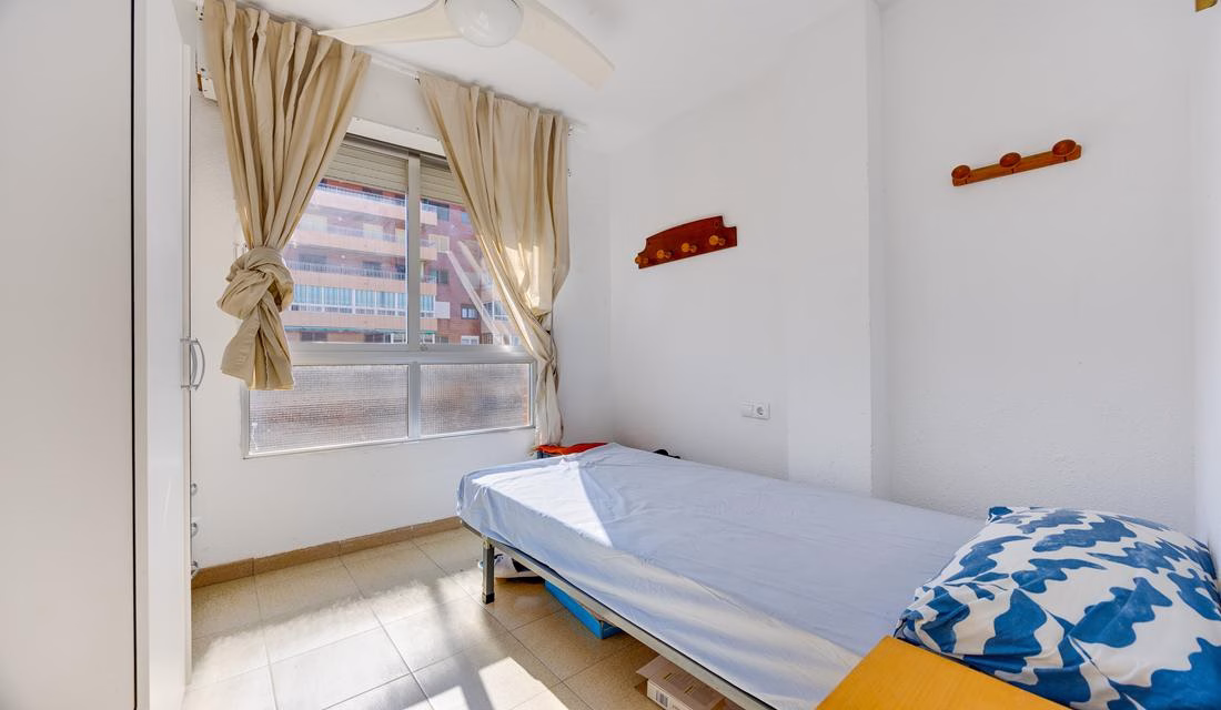 Ref: WS5443 — TORREVIEJA (Acequion Beach) – 2 Bedrooms Apartment on 4th Floor with Lift Access and Sea Views, 50m to the Beach | White Villas in Spain Ref: WS5443 -- TORREVIEJA (Acequion Beach) - 2 Bedrooms Apartment on 4th Floor with Lift Access and Sea Views, 50m to the Beach - Image 29