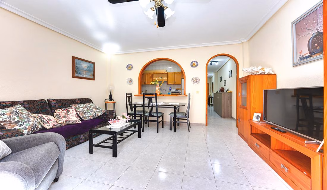Ref: WS5444 — TORREVIEJA (El Cura Beach) – 1 Bedroom Apartment on 3rd Floor with comm. Pool and Lift Access, 500m to the Beach. | White Villas in Spain Ref: WS5444 -- TORREVIEJA (El Cura Beach) - 1 Bedroom Apartment on 3rd Floor with comm. Pool and Lift Access, 500m to the Beach. - Image 29