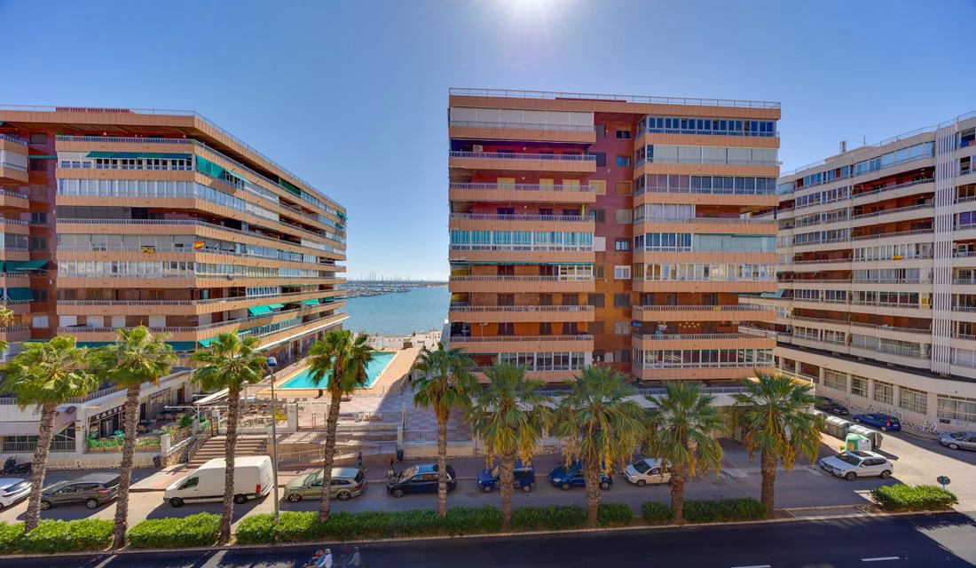 Index | White Villas in Spain 2 Bedrooms Apartment on 4th Floor with Lift Access and Sea Views, 50m to the Beach - TORREVIEJA - ACEQUION BEACH