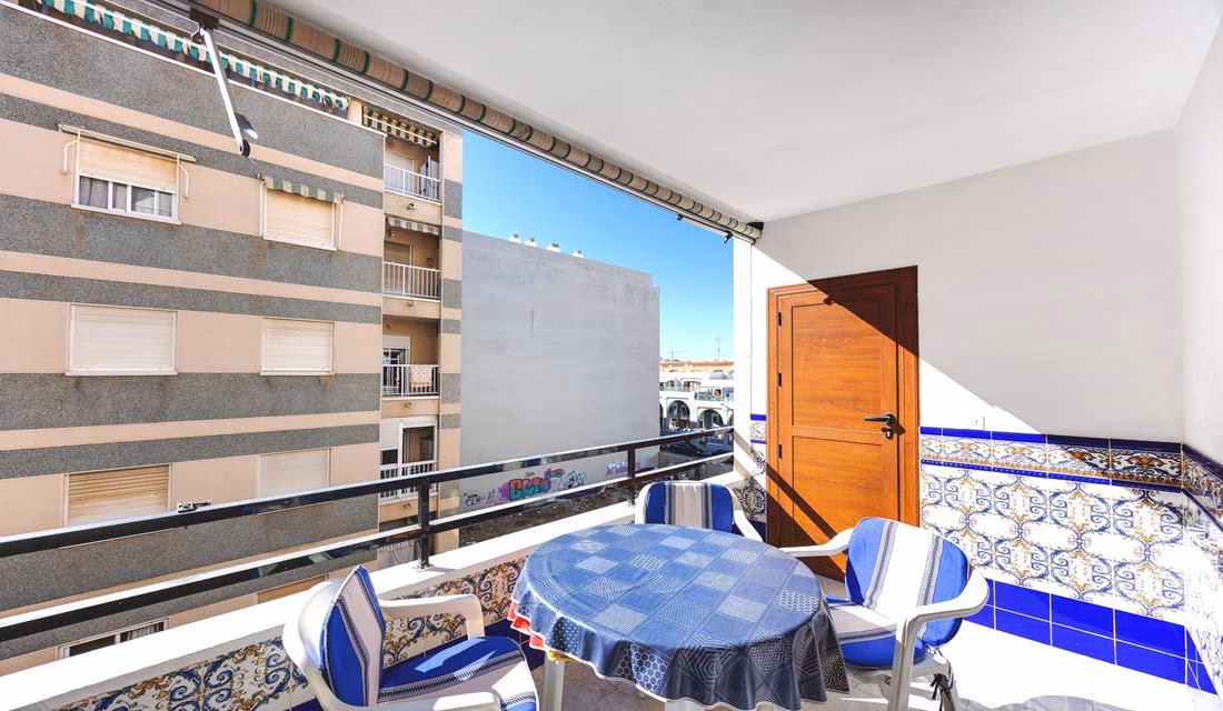 Ref: WS5444 — TORREVIEJA (El Cura Beach) – 1 Bedroom Apartment on 3rd Floor with comm. Pool and Lift Access, 500m to the Beach. | White Villas in Spain Ref: WS5444 -- TORREVIEJA (El Cura Beach) - 1 Bedroom Apartment on 3rd Floor with comm. Pool and Lift Access, 500m to the Beach. - Image 32