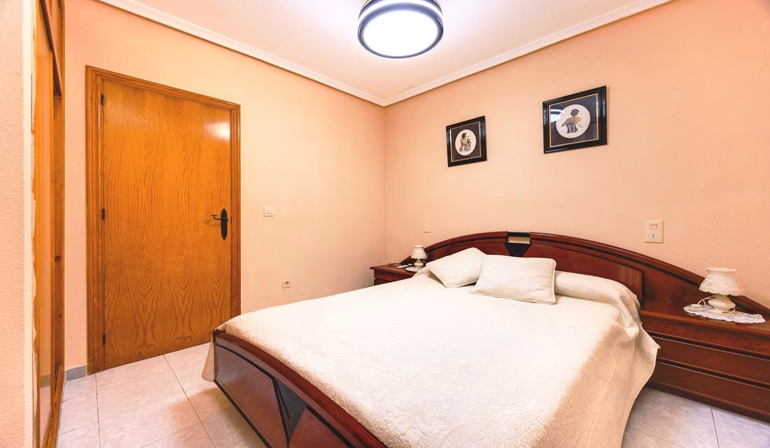 Ref: WS5444 — TORREVIEJA (El Cura Beach) – 1 Bedroom Apartment on 3rd Floor with comm. Pool and Lift Access, 500m to the Beach. | White Villas in Spain Ref: WS5444 -- TORREVIEJA (El Cura Beach) - 1 Bedroom Apartment on 3rd Floor with comm. Pool and Lift Access, 500m to the Beach. - Image 37