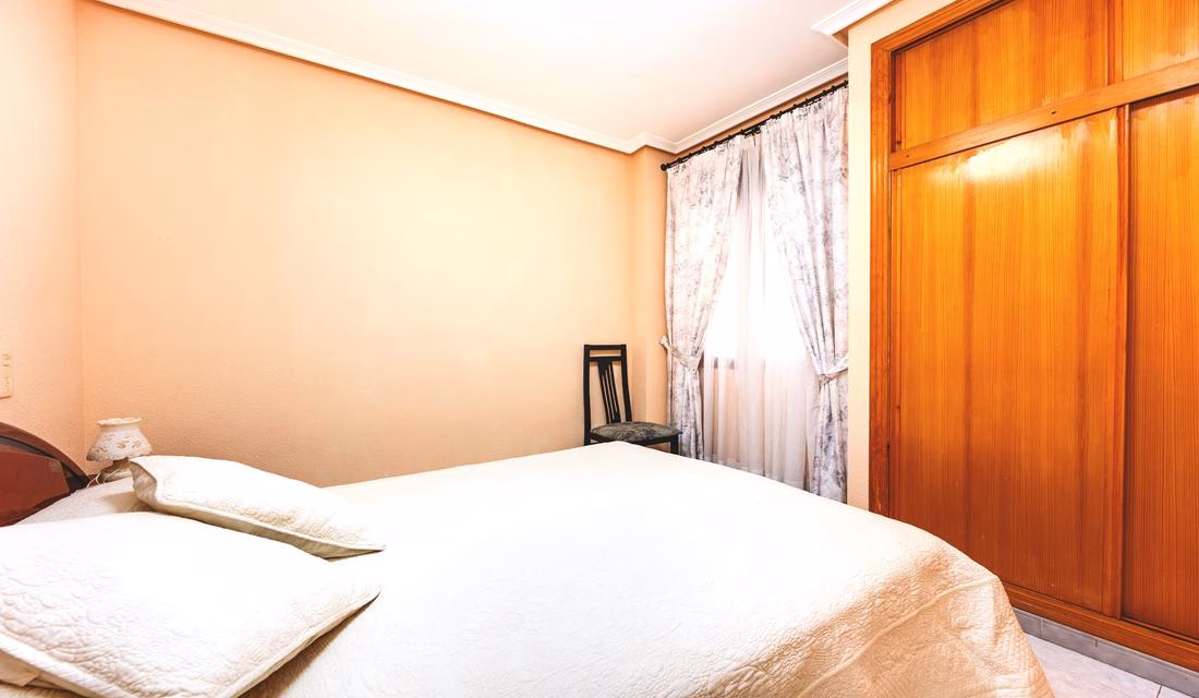 Ref: WS5444 — TORREVIEJA (El Cura Beach) – 1 Bedroom Apartment on 3rd Floor with comm. Pool and Lift Access, 500m to the Beach. | White Villas in Spain Ref: WS5444 -- TORREVIEJA (El Cura Beach) - 1 Bedroom Apartment on 3rd Floor with comm. Pool and Lift Access, 500m to the Beach. - Image 39