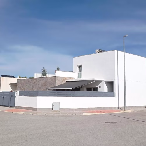 3 Bedrooms Modern Detached Villa with Pool, Off-Road Parking and Solarium_DAYA VIEJA