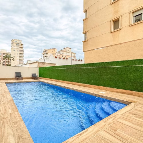 2 Bedrooms Apartment on the 4th Floor with communal Pool, Lift Access , Parking and Terrace_TORREVIEJA