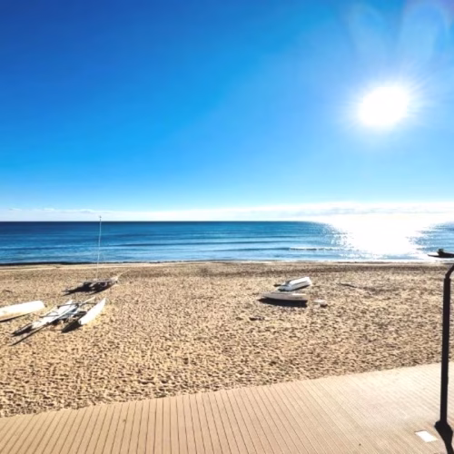 2 Bedrooms BeachFront Apartment on 1st Floor with Glazed-in Sea Views Terrace and Parking space_LA MATA_TORREVIEJA