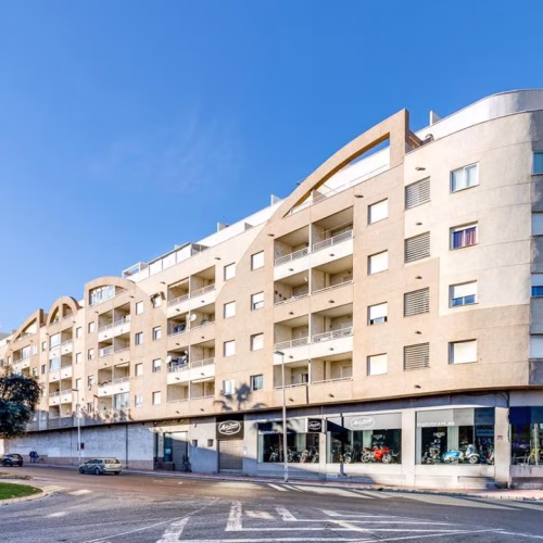 2 Bedrooms Apartment on 4th Floor with Lift Access, comm. Pool and 2 Parking spaces_TORREVIEJA
