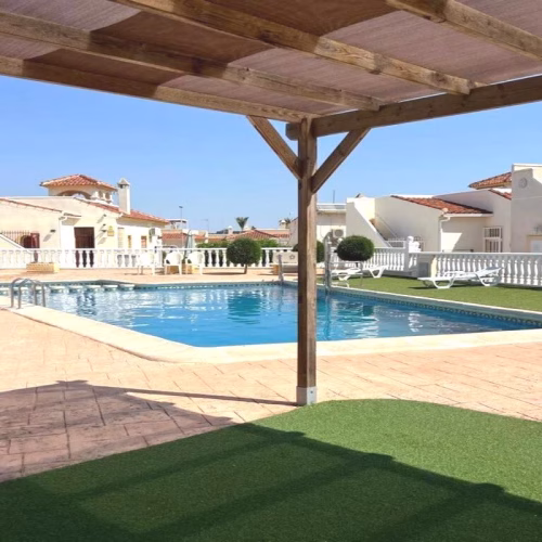 3 Bedrooms Detached Villa with comm. Pool, Parking and Solarium_LO CRISPIN_ALGORFA
