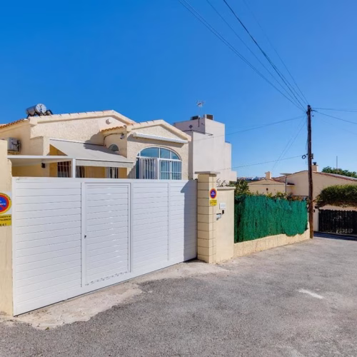 2 Bedrooms Detached Villa with Pool, Carport, Terrace and Storage, close to Amenities_URB. LA MARINA_SAN FULGENCIO_ELCHE