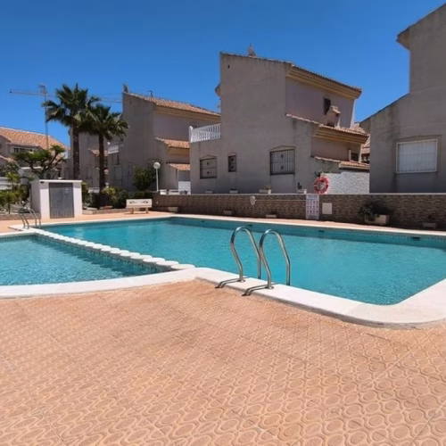 3 Bedrooms Semi-Detached Villa with comm. Pool, Front and Back Terrace, Off-Road Parking and Top Terrace with Open Views_CIUDAD QUESADA_ROJALES