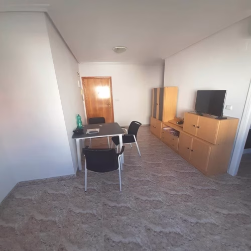 2 Bedrooms Apartment on 3rd Floor with Lift Access, close to all amenities_TORREVIEJA