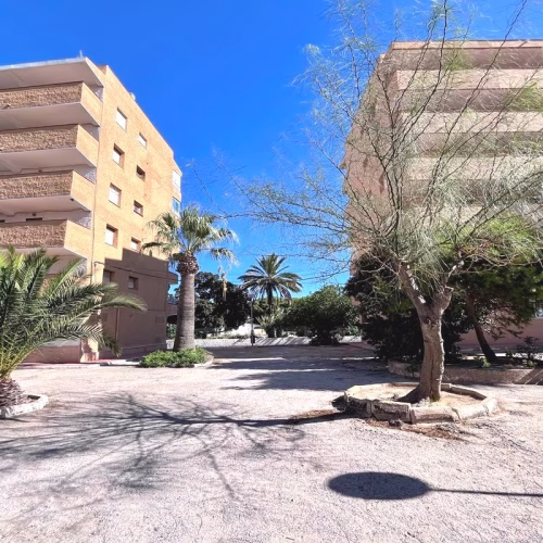 3 Bedrooms Renovated Ground Floor Apartment with Front Terrace, 300m to the Beach_LA MATA_TORREVIEJA