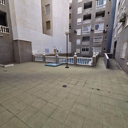 3 Bedrooms Penthouse Apartment with comm. Pool and 50m2 Terrace, 180m to the Beach_TORREVIEJA