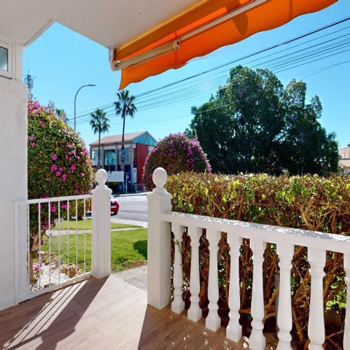 2 Bedrooms Modern reformed Ground Floor Apartment with Storage, Front and Rear Terrace_VILLAMARTIN