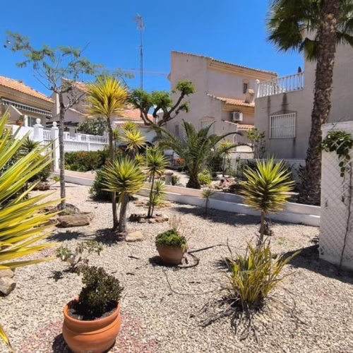 3 Bedrooms Semi-Detached Villa with comm. Pool, Front and Back Terrace, Off-Road Parking and Top Terrace with Open Views_CIUDAD QUESADA_ROJALES