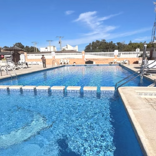 2 Bedrooms Top Floor Apartment with comm. Pool and Terrace_TORREVIEJA