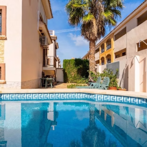 6 Bedrooms Detached Villa with Pool, Underbuilt, Off-road Parking and Solarium_VILLAMARTIN
