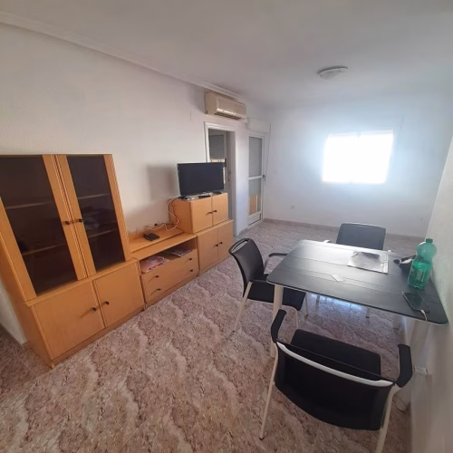 2 Bedrooms Apartment on 3rd Floor with Lift Access, close to all amenities_TORREVIEJA
