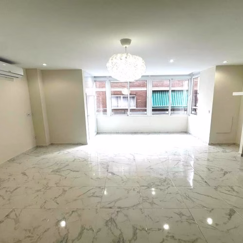 3 Bedrooms Reformed Apartment with Lift Access on 1st Floor, 500m to the Beach_TORREVIEJA
