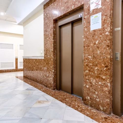2 Bedrooms Apartment on 4th Floor with Lift Access, comm. Pool and 2 Parking spaces_TORREVIEJA
