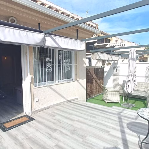 2 Bedrooms Modernized Detached Villa with comm. Pool and Off-Road Parking_BENIMAR_ROJALES