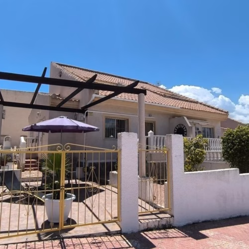 3 Bedrooms Semi-Detached Villa with comm. Pool, Front and Back Terrace, Off-Road Parking and Top Terrace with Open Views_CIUDAD QUESADA_ROJALES