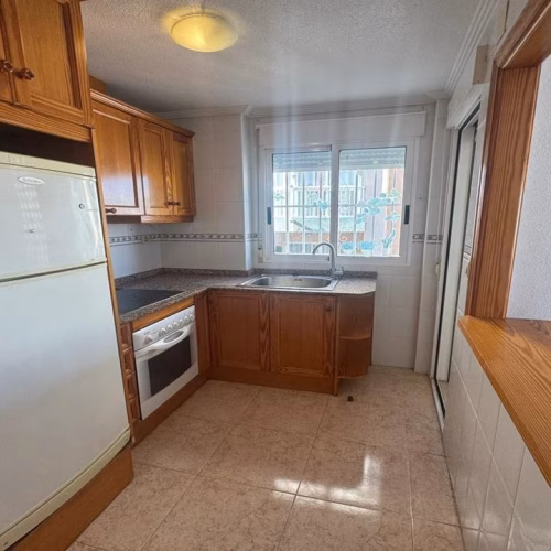 2 Bedrooms Apartment on 1st Floor with Lift Access and Terrace, 250m to the Sea_TORRELAMATA_TORREVIEJA