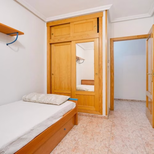 3 Bedrooms Apartment on 1st Floor with Lift Access, Terrace and Underground Parking, 200m to the Beach_TORREVIEJA