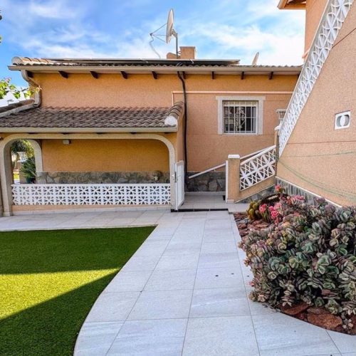 4 Bedrooms Detached Villa with Pool, Parking and Guest Apartment_CIUDAD QUESADA_ROJALES