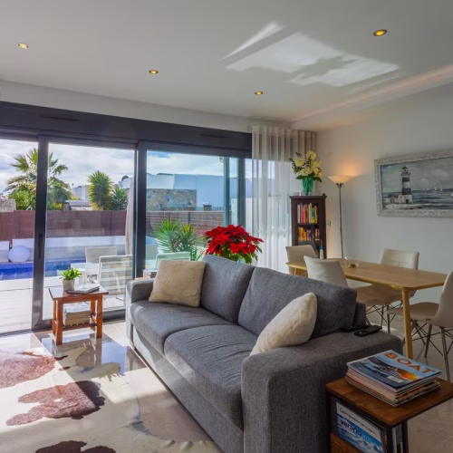 3 Bedrooms Modern Detached Villa with Pool, Off-Road Parking and Solarium_CABO ROIG