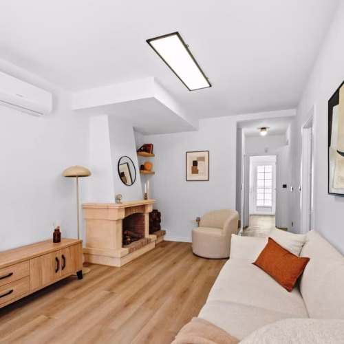 3 Bedrooms Semi-Detached TownHouse with comm. Pool and Off-road Parking_VILLAMARTIN