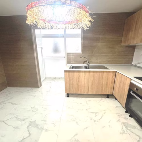 3 Bedrooms Reformed Apartment with Lift Access on 1st Floor, 500m to the Beach_TORREVIEJA
